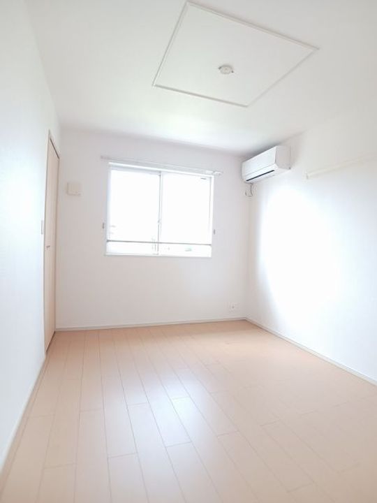 新潟県見附市本所1(アパート)の賃貸物件の内装