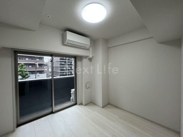 神奈川県横浜市西区浜松町(マンション)の賃貸物件の居間