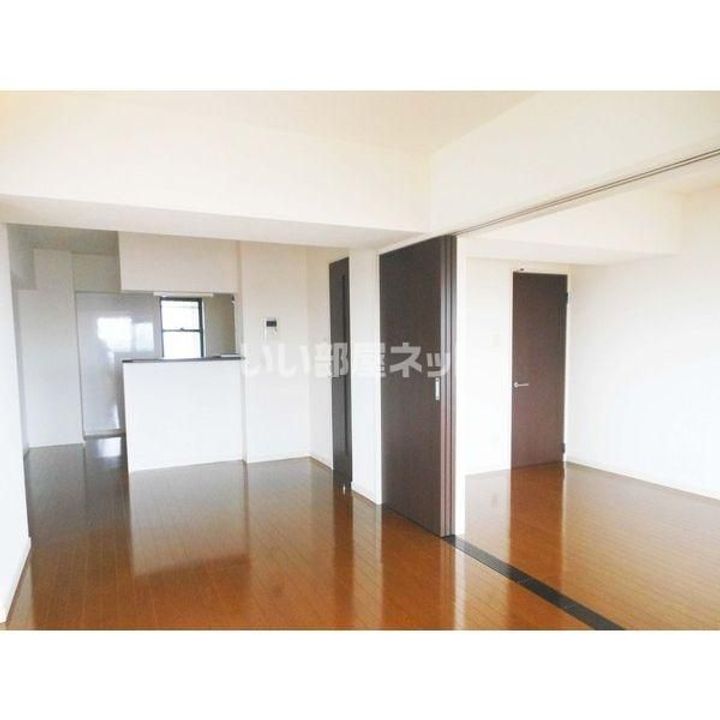 リバーサイド天神の居間