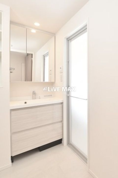 パークリュクス神田の内装