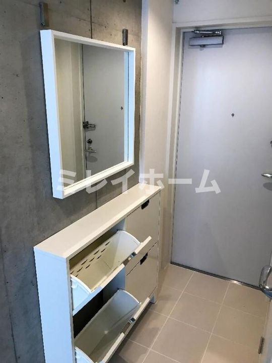 ラピス大井町IIの玄関