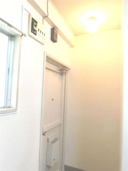 東京都品川区北品川1(マンション)の賃貸物件の玄関