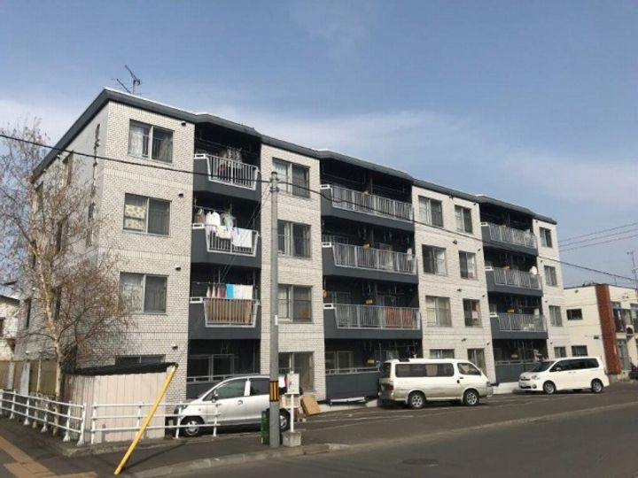 クチュール新川の外観
