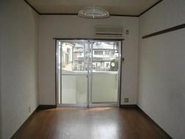 東京都八王子市大塚(アパート)の賃貸物件の居間