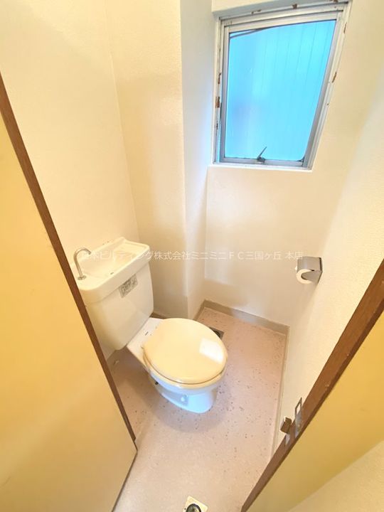 ケンスイ第2ビルの内装