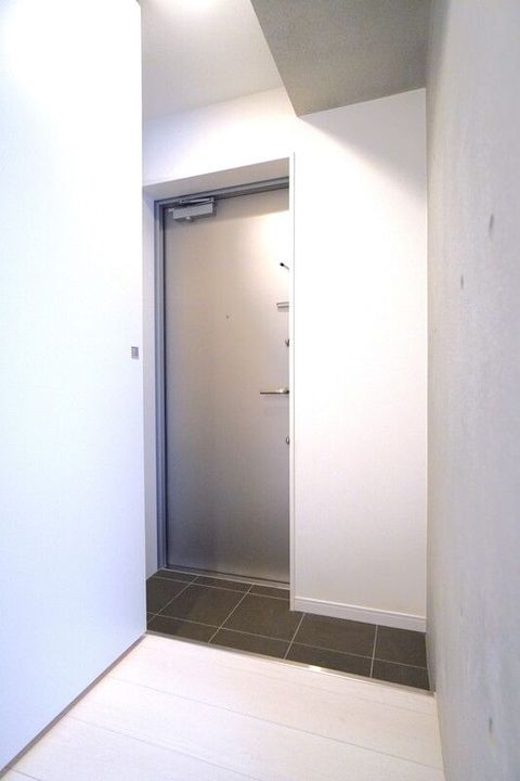 フルハウス飯田橋の玄関