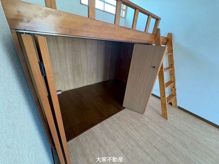 ウィステリアIの内装