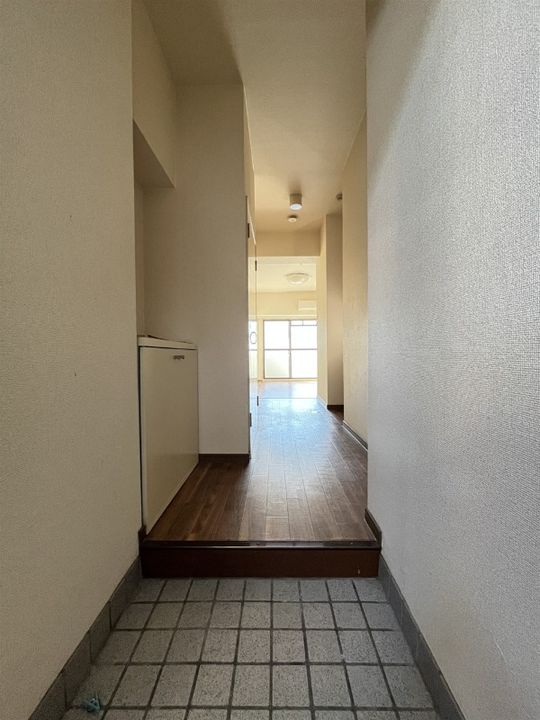 静岡県浜松市中央区海老塚1(マンション)の賃貸物件の玄関