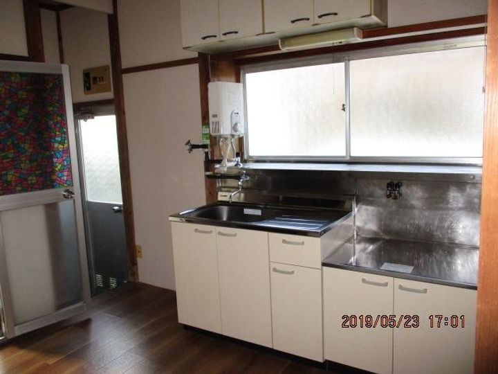 静岡県沼津市大塚(一戸建)の賃貸物件のキッチン