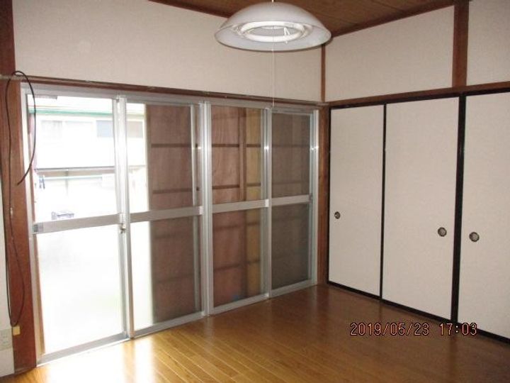 静岡県沼津市大塚(一戸建)の賃貸物件の居間