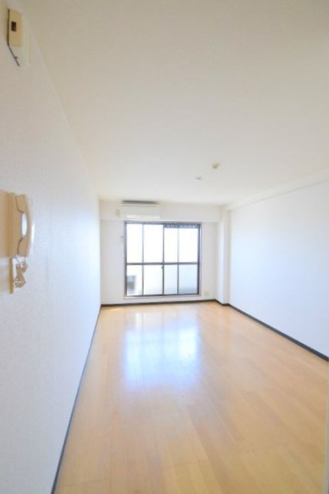 プレアール吹田NORTHの居間