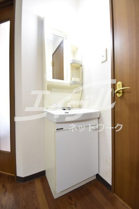 エルベ太子橋の内装