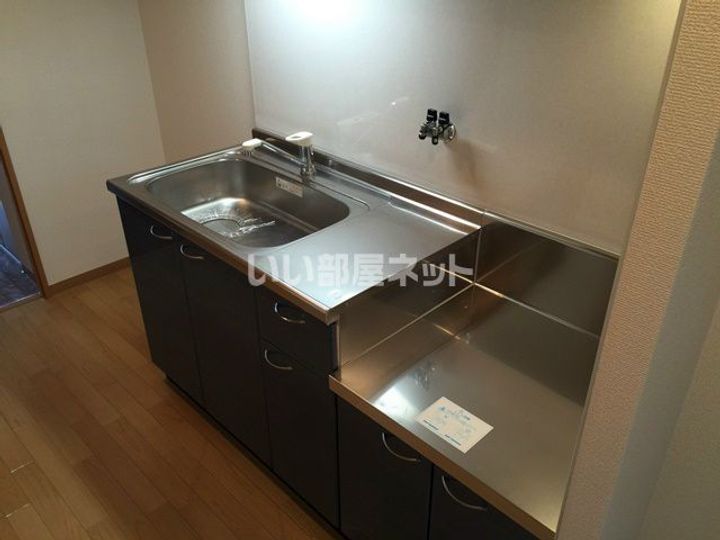 大阪府岸和田市加守町4(マンション)の賃貸物件のキッチン