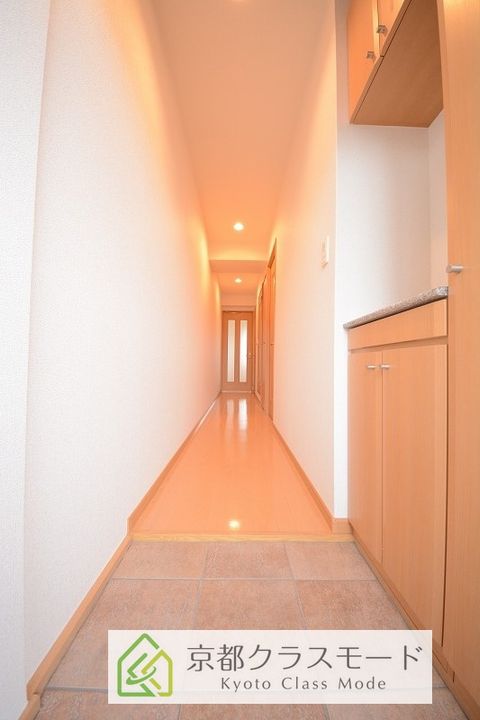 アルモニー・鍬ノ本の玄関