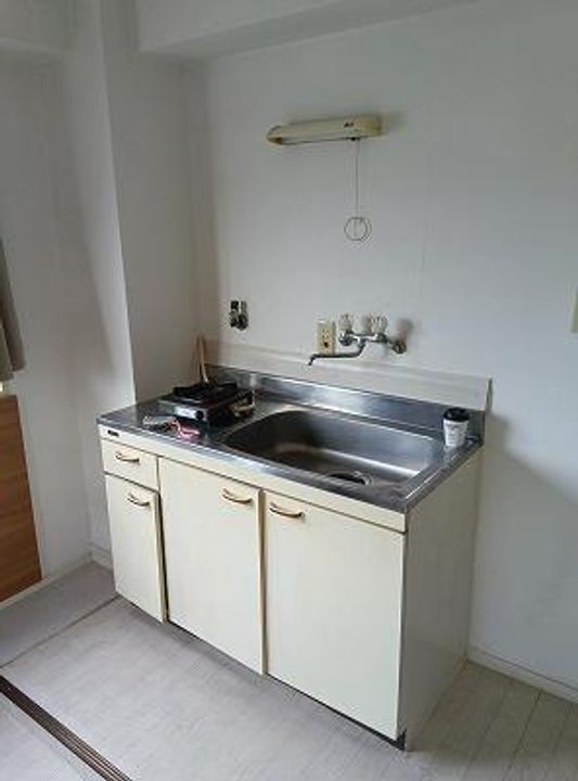 リモデ県庁前のキッチン