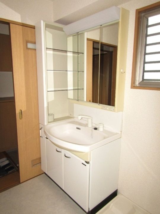MAS2006の内装