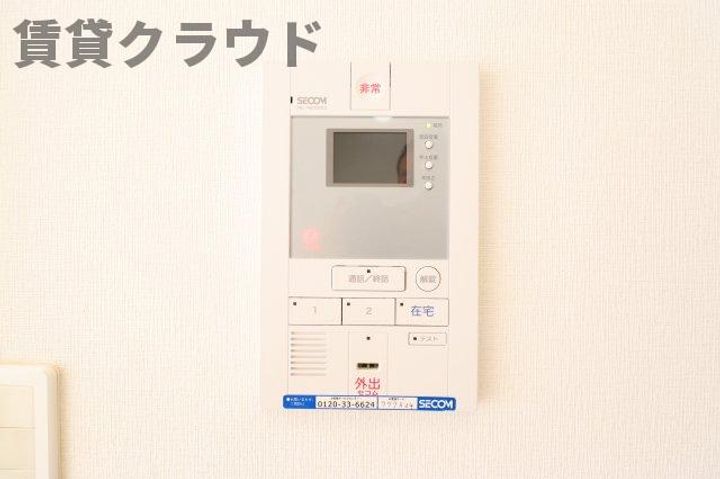 リブリ・八木の内装