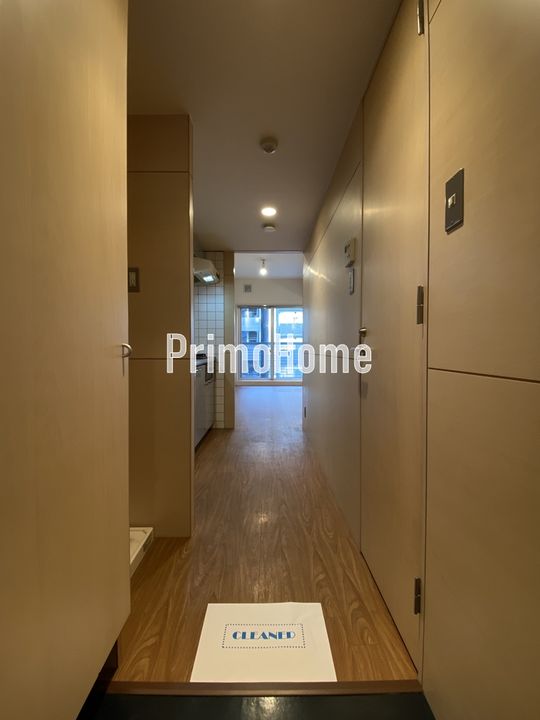 東京都千代田区岩本町3(マンション)の賃貸物件の玄関