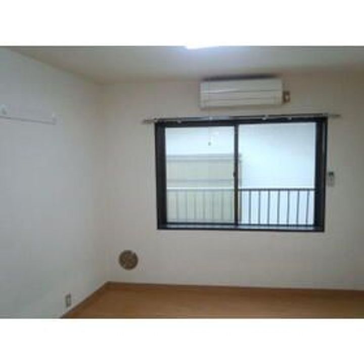 サンパレス中野坂上の居間