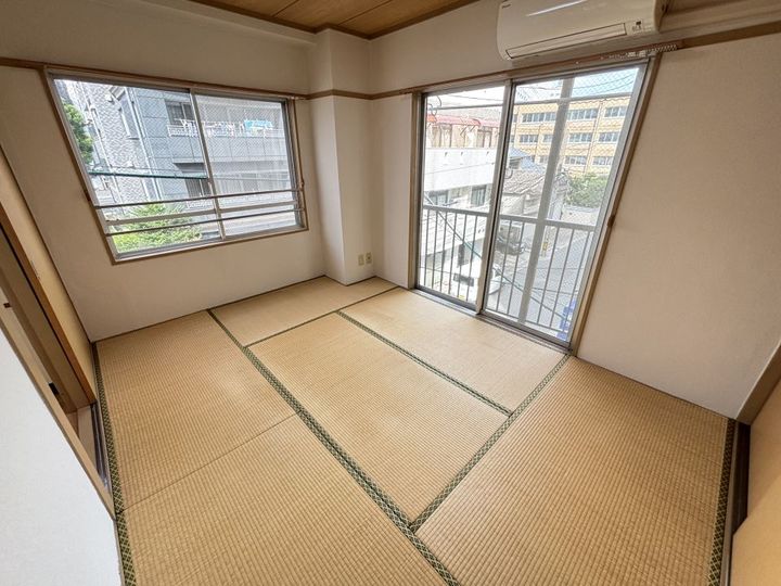 徳永ビルの内装