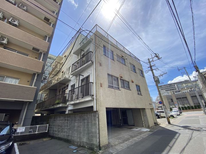 徳永ビルの外観