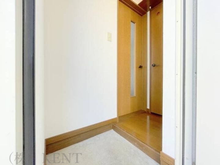 ルネッサンス宮の沢Bの玄関