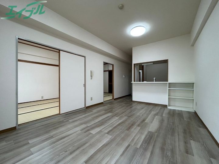 メゾン太平洋の居間