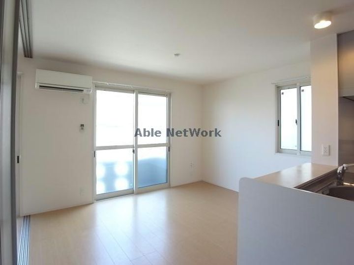 岐阜県大垣市今宿3(アパート)の賃貸物件の居間