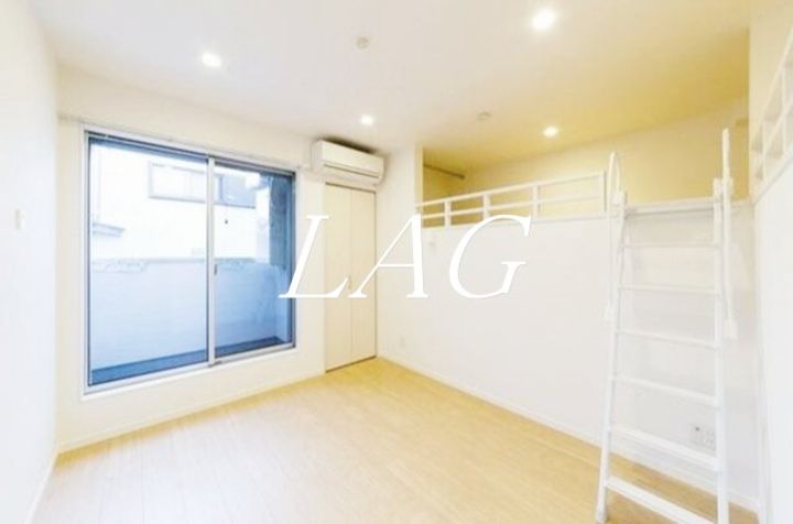 KAHALE八千代A(カハレ ヤチヨ エー)の居間