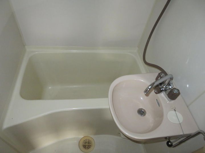 新倉ビルの風呂