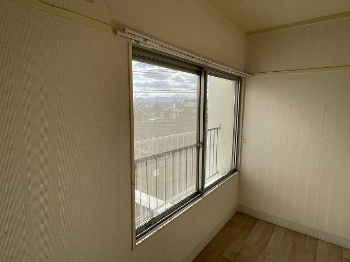 ユニバビル2の内装