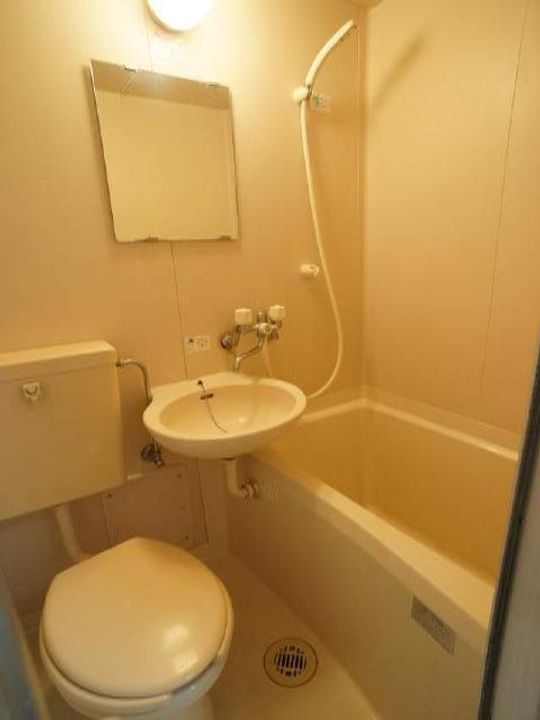 西田方1階の風呂