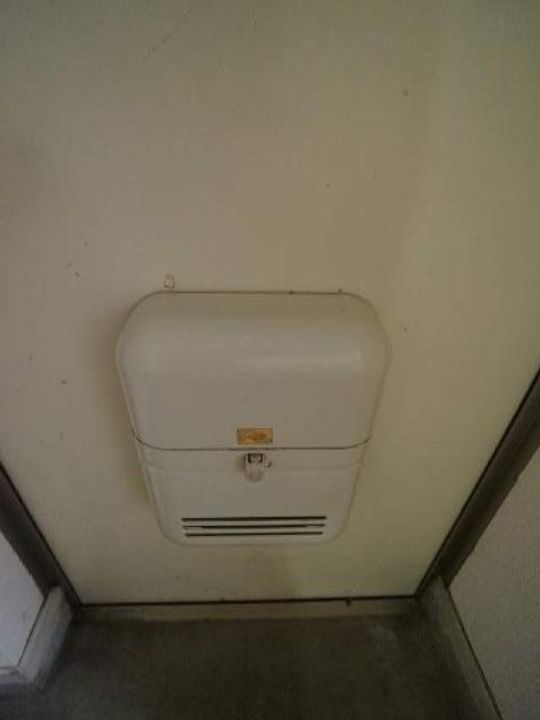 西田方1階の玄関