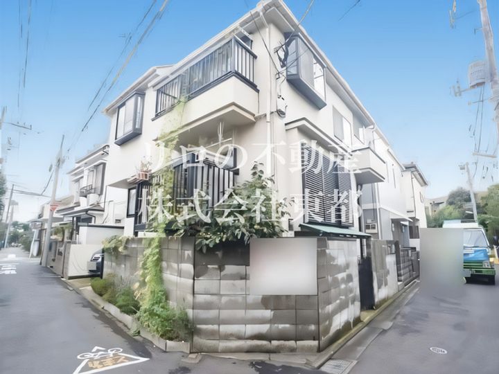 西田方1階の外観