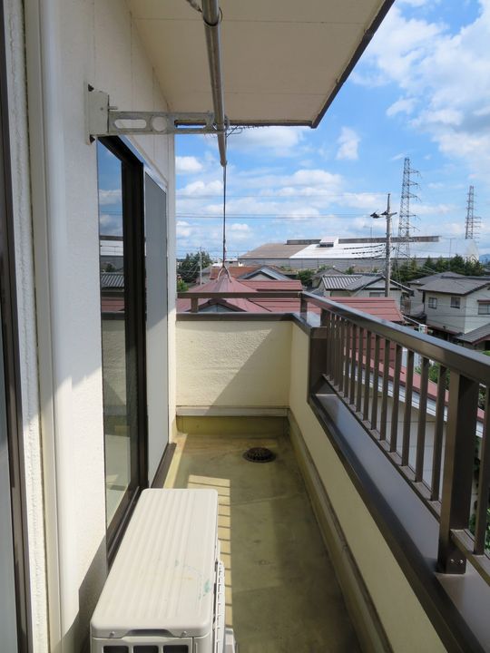 小山佐和晶ビルの内装