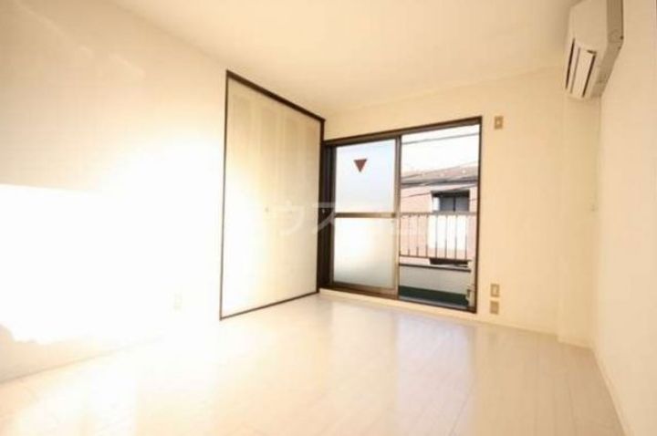 サンハイツクリヤマの居間