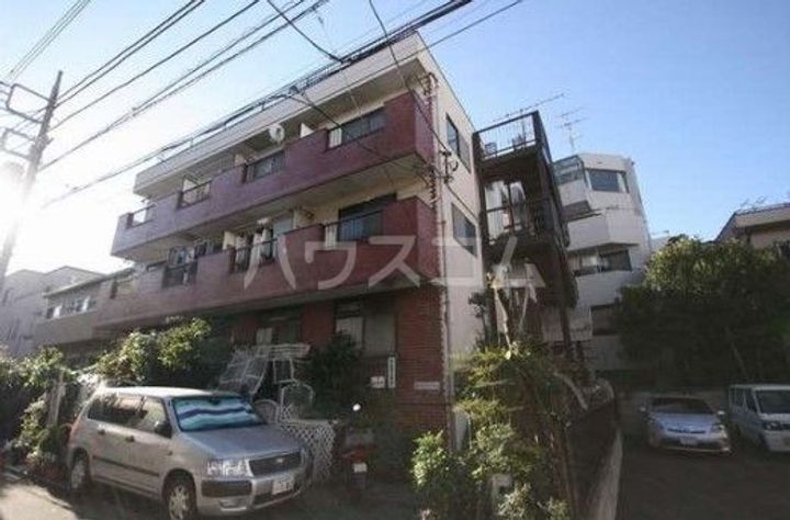 サンハイツクリヤマの外観