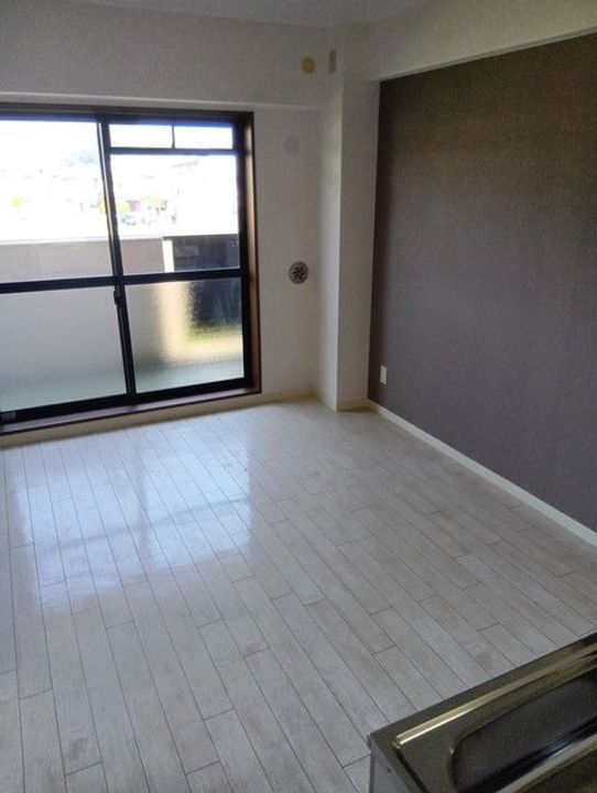 エクセルIIの居間