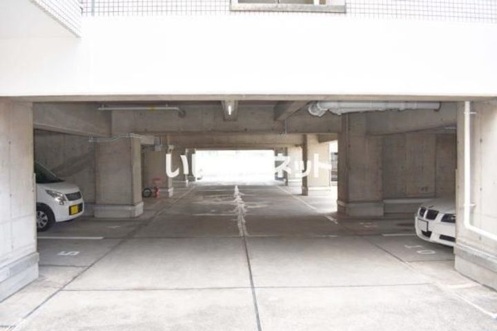 パリ・シャトー本町の地図