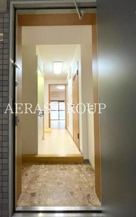 東京都港区三田5(マンション)の賃貸物件の玄関