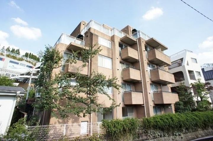 エストゥディオ瀬田の外観