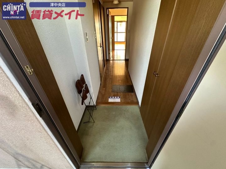 K`sガーデンの玄関