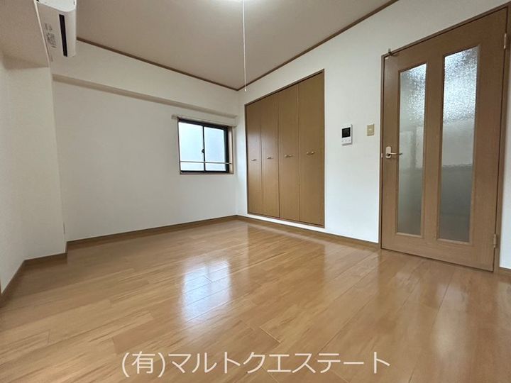 鹿児島県鹿児島市樋之口町(マンション)の賃貸物件の居間