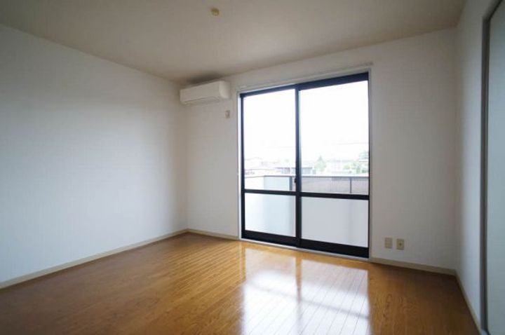 福島県福島市笹木野字北寺畑(アパート)の賃貸物件の居間