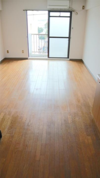 Luce(ルーチェ)の居間