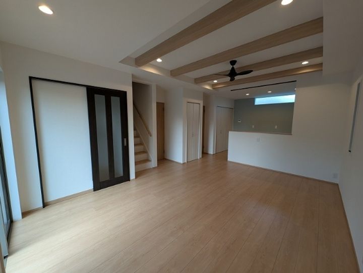 群馬県邑楽郡大泉町大字吉田(一戸建)の賃貸物件の居間