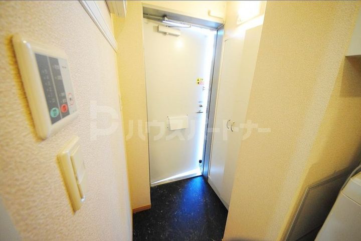 埼玉県さいたま市大宮区堀の内町1(アパート)の賃貸物件の玄関