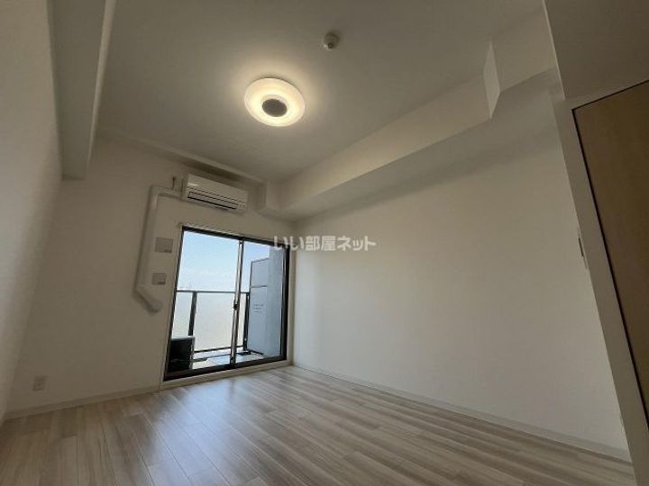 プレサンスNEO大和田STATIONベゼルの内装