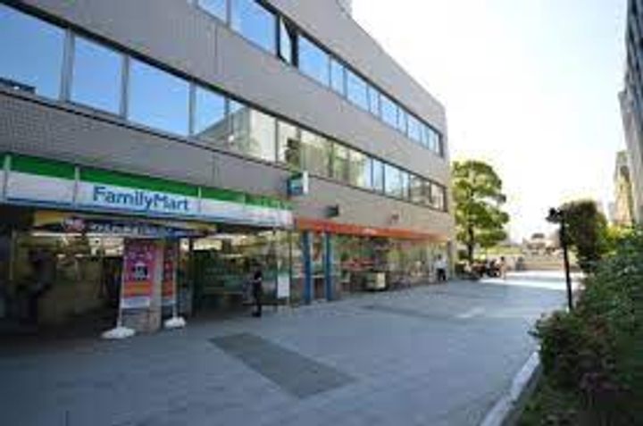 イル・チェントロ・セレーノの周辺