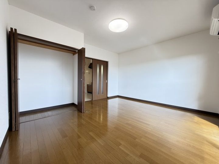 ラ・セゾン城北の内装